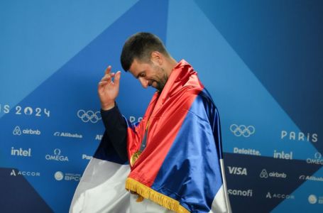 Đoković se oglasio poslije ponoći zbog važne stvari: Evo kome se obratio