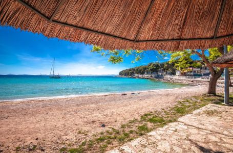 "ŠTEDELI SMO ZA MORE, A DOČEKA NAS OVO" :Turisti kipte od bijesa na Jadranu, domaćini nemoćni