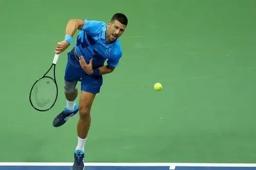 Đoković krenuo u odbranu titule na US Openu:Oborio nestvaran rekord, ali navijače brine jedan detalj