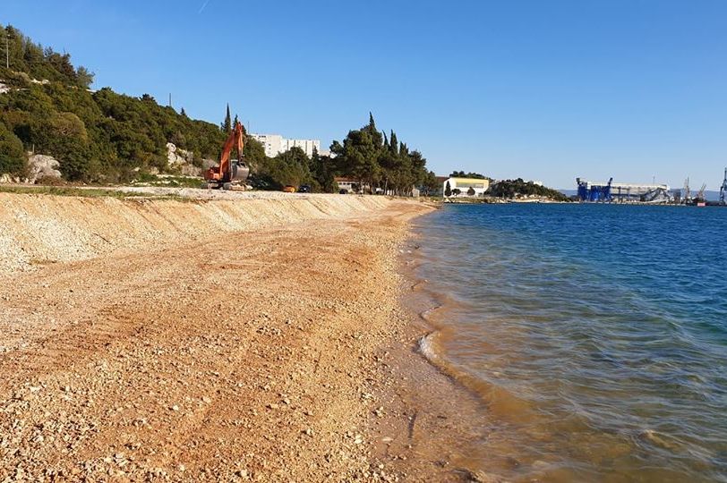 Plaža u Hratskoj zagađena fekalijama: Ne preporučuje se kupanje