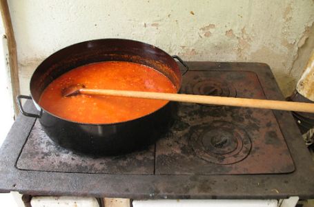 Ukus je nevjerovatan: Ovo je tajni sastojak za ajvar, dobićete pravi delikates
