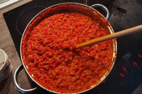 Dobićete pravi delikates: Ovo je TAJNI SASTOJAK ZA AJVAR, ukus je nevjerovatan