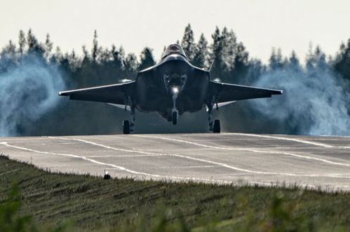 Historijski događaj: NATO avioni sletjeli u Finsku