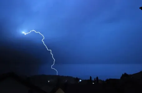 Grmljavinsko nevrijeme stiglo u ovaj dio BiH: Objavljeni snimci