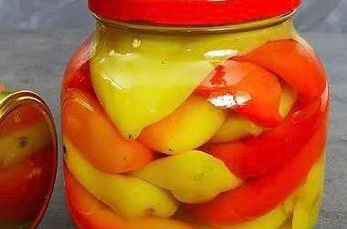 STARINSKI RECEPT: 50 godina pripremamo zimnicu od paprika na ovaj način – prvo moja baka, sada ja