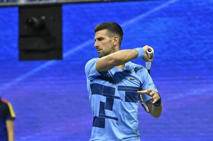 Đoković ponovo na udaru: Kontroverza zbog inovativne rukavice i bizarne optužbe