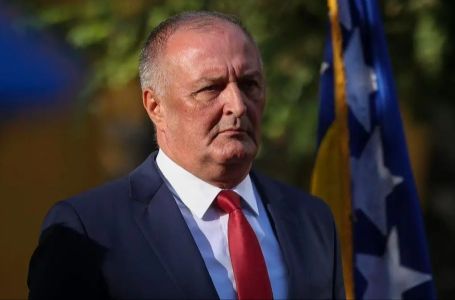 Helez nakon saopćenja Ambasade SAD: Neću da komentiram, naravno da nam je NATO cilj