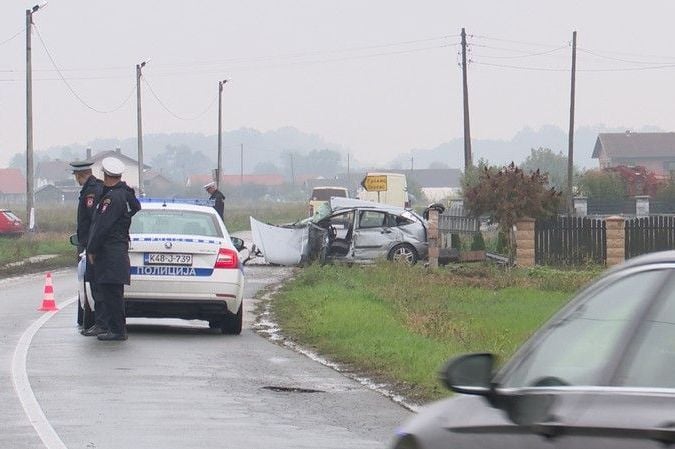 Stravična nesreća na bh. cesti: Poginula jedna osoba