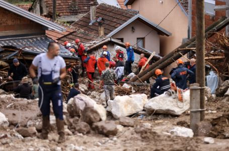 Razorne poplave u BiH odnijele najmanje 18 života: Nastavlja se potraga za nestalima