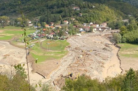 Raste broj nastradalih u poplavama, nove infromacije