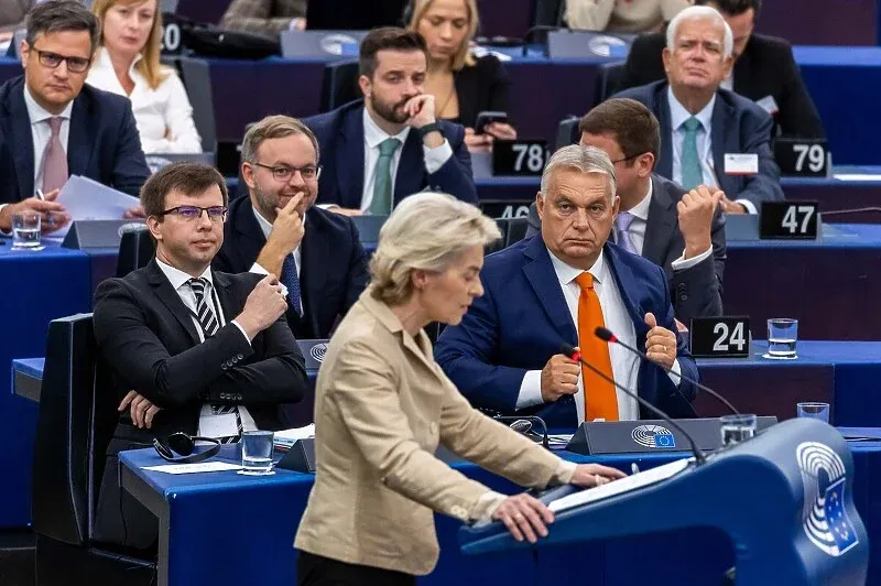 Viktor Orban optužio Ursulu von der Leyen da ga pokušava "svrgnuti s vlasti"