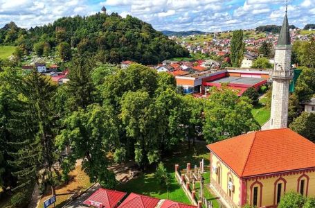 Građani Velike Kladuše o porazu Laburista: Oslobođeni smo dinastije Abdić