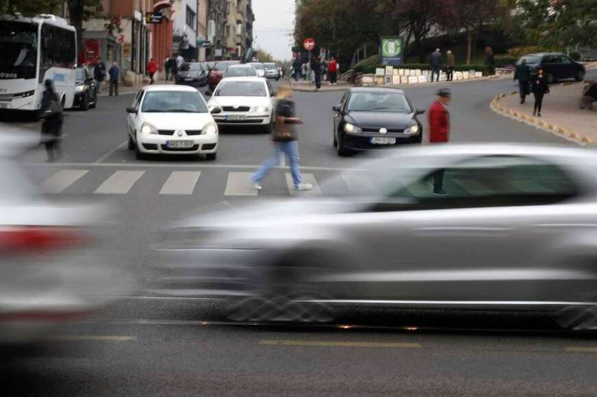 Pojačana je frekvencija vozila na izlazu iz naše zemlje! Na jednom graničnom prijelazu su gužve