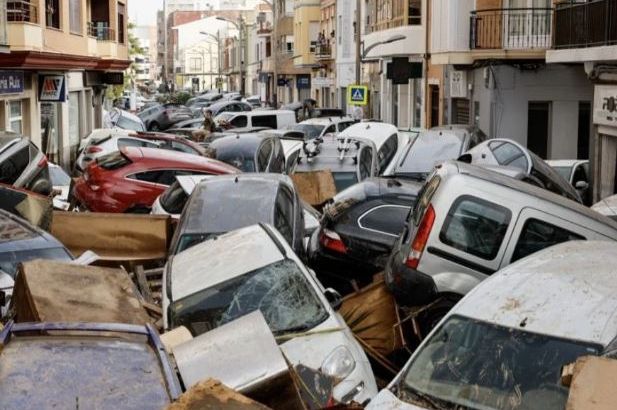 Nezapamćene poplave u Španiji dosad odnijele 95 života, proglašena trodnevna žalost