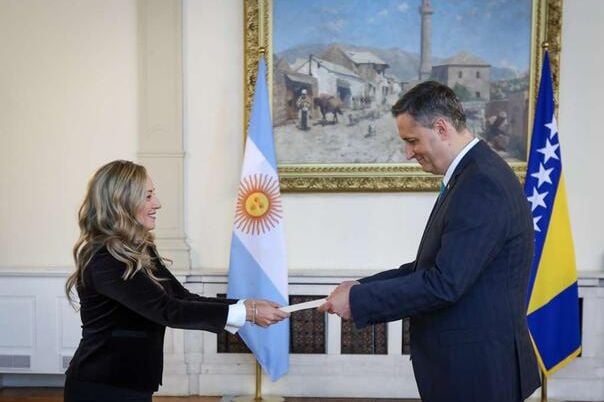 Bećirović primio akreditivno pismo novoimenovane ambasadorice Republike Argentine za BiH