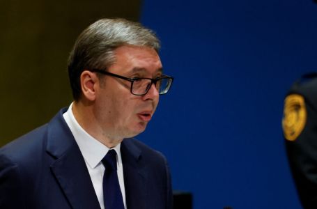 Vučić: Srbija se naoružava snažno, ali neće nikoga napasti