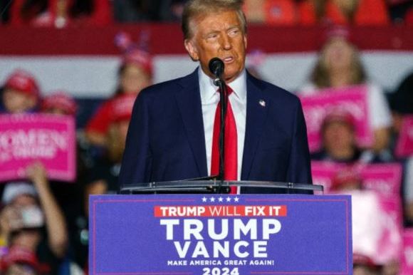 Naziru se obrisi nove Trumpove vladavine: Već poznata dva imena koja će zauzeti bitne funkcije