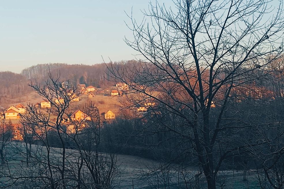 Prohladno jutro u BiH: U narednim danima očekuje se i snijeg na planinama