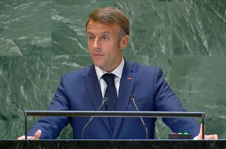 Macron ubrzano traži novog premijera nakon pada vlade