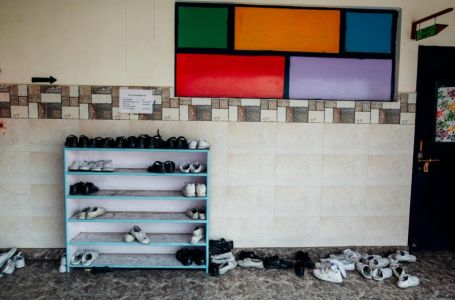 U vrtiću svaki dan nestajala po jedna cipela: Postavili su kameru, a onda je uslijedio šok