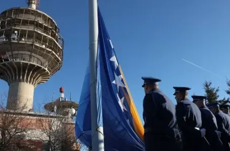 Podizanjem zastave BiH na Humu počelo obilježavanje Dana Državnosti