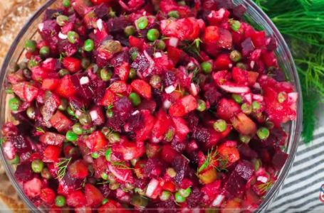Za Ruse je ovo prava ruska salata, ni slična onoj koju mi pravimo: Mnogo ukusnija i zdravija