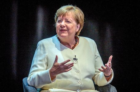 Angela Merkel pozvala Ukrajinu i saveznike da istraže diplomatske puteve za kraj rata