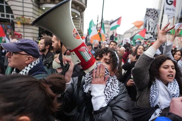 London: Hiljade ljudi marširalo za Palestinu, traže okončanje rata U Gazi