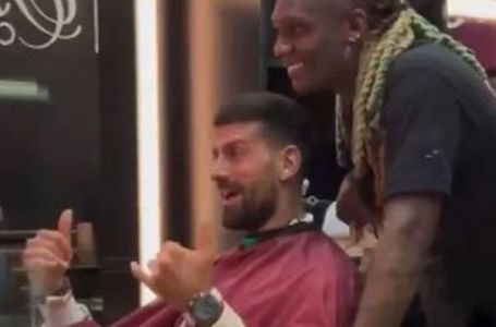 Novak Đoković kod frizera pustio popularnu pjesmu: Onda je nastupila ludnica