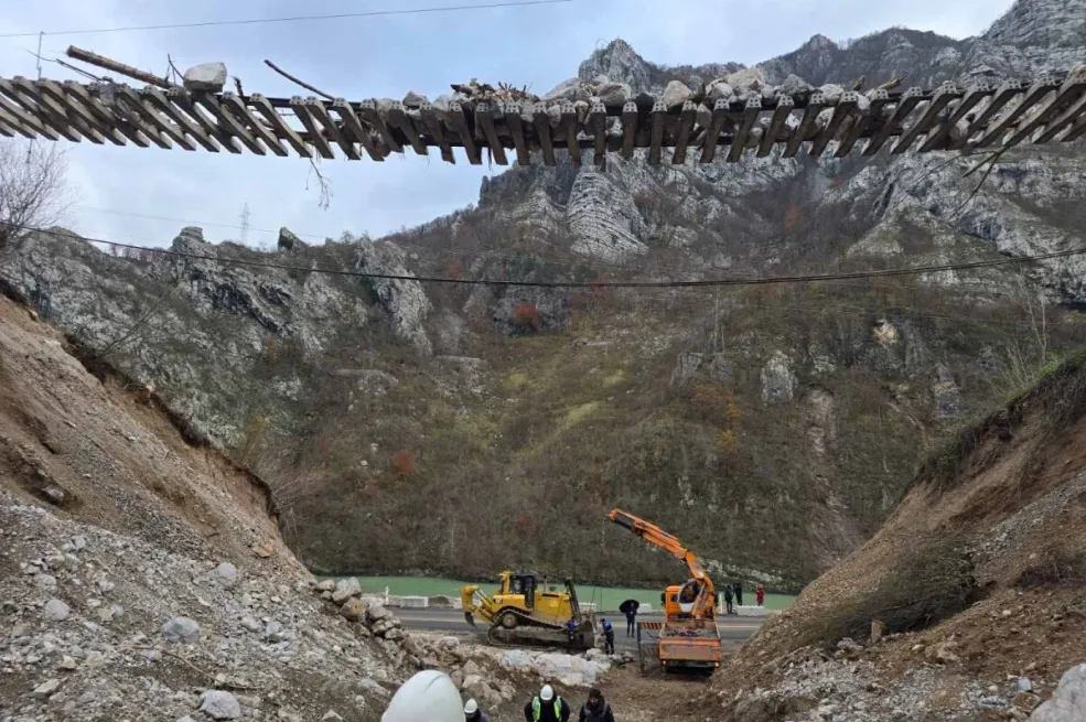 Svi radovi vezani za rekonstrukciju uništene pruge u Donjoj Jablanici su donacija