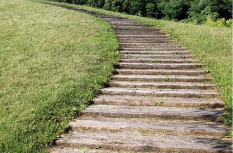 Jedan od prvih simptoma demencije može se primijetiti tokom penjanja uz stepenice