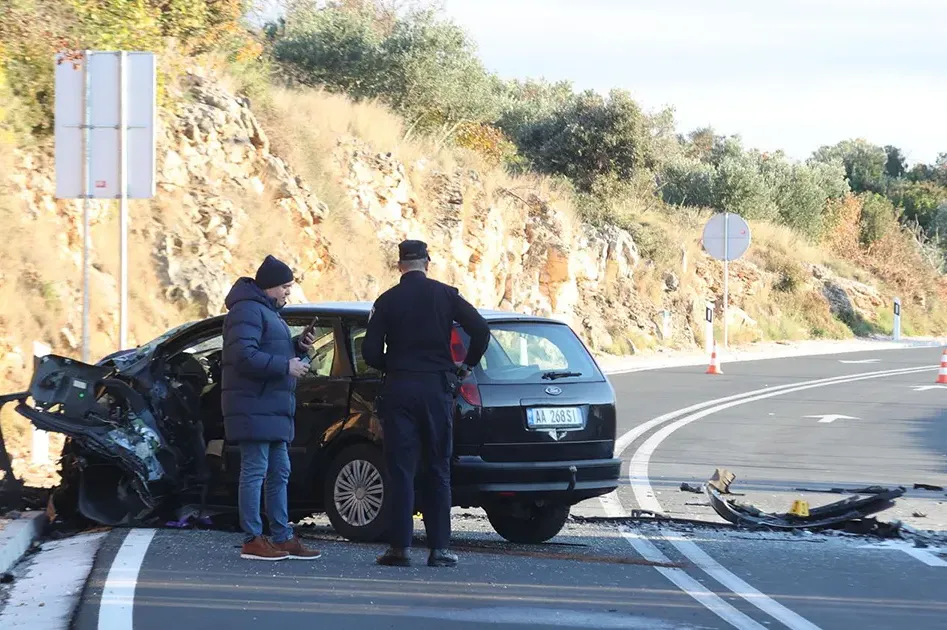 Stravičan sudar u Hrvatskoj, dvije osobe poginule na licu mjesta: Jedna prevezena u bolnicu