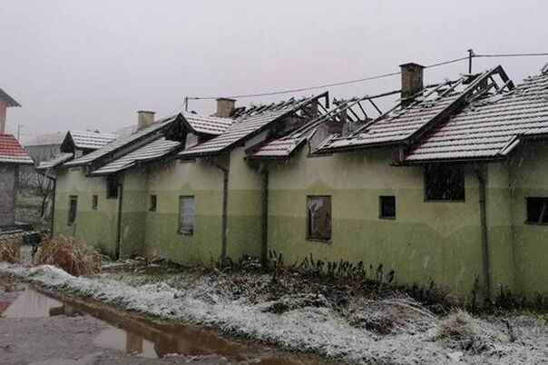 Preminula beba nakon poroda u kući kod Tuzle