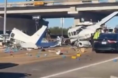 Avion se srušio na autocestu u Teksasu, udario u tri automobila