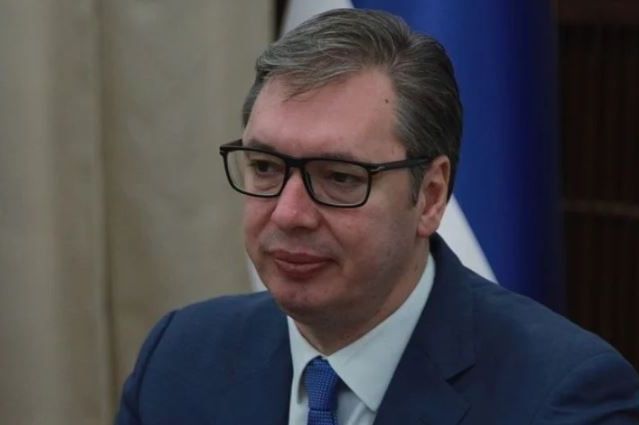 Aleksandar Vučić ponovo meta ismijavanja: Pogledajte njegovo "slavno pojavljivanje"