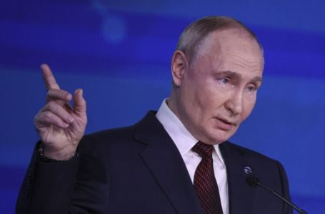 Putin: Veliki broj dobrovoljaca mijenja tok ukrajinskog rata u korist Rusije