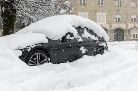 Hladna fronta donosi “pravu zimu”: Jako će zahladniti, biće mraza i obilnijeg snijega