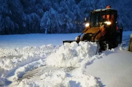 Vojska čisti snijeg u četiri grada u BiH