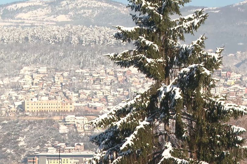 U BiH danas sunčano uz umjerenu oblačnost