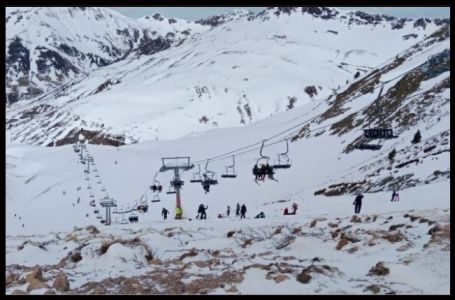 Užas na skijalištu: Pukla žičara, skijaši pali na zemlju, najmanje 30 povrijeđenih