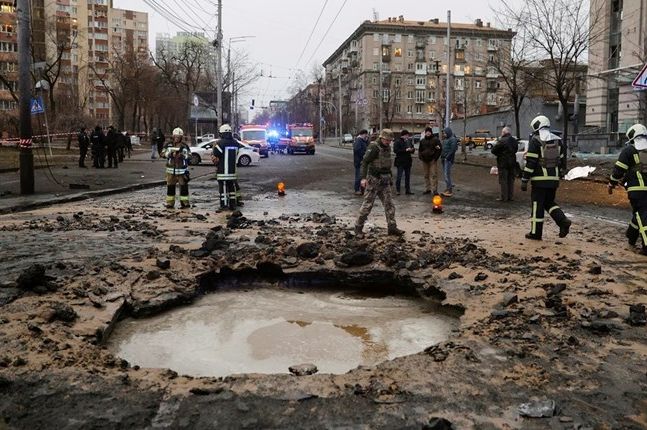 Rusi balističkim projektilima napali centar Kijeva