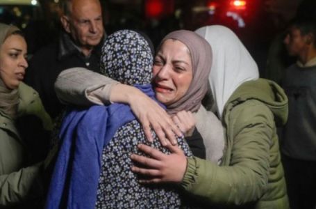 Izrael oslobodio 90 palestinskih zatvorenika: Zlostavljali su nas, tretirali su nas kao životinje