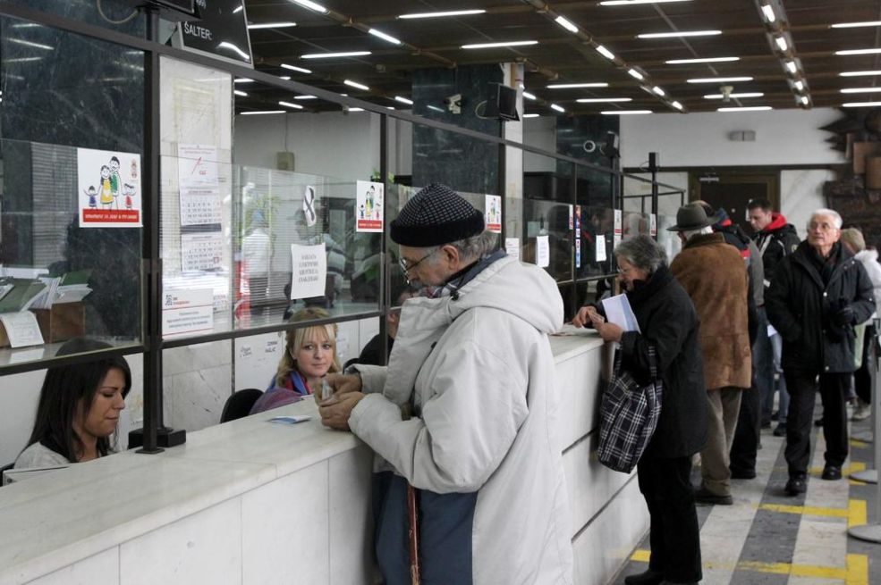 Ovi građani već danas mogu da očekuju novac na svojim računima: Objavljen je zvaničan spisak