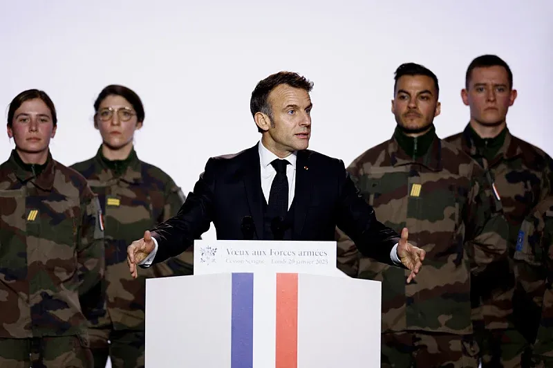 Macron pozvao na veća ulaganja u evropsku vojnu industriju