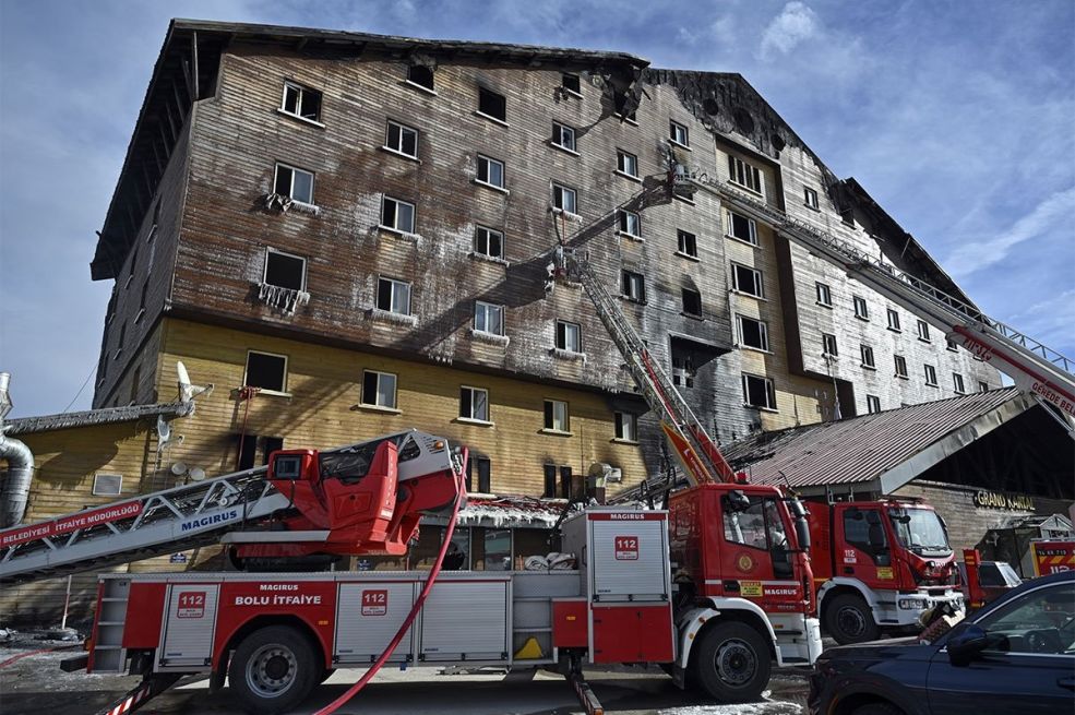 Raste broj mrtvih u požaru hotela na skijalištu u Turskoj