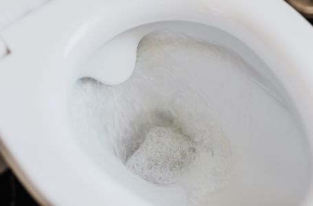 Koliko puta dnevno trebate mokriti? Evo što kaže znanost za svaku dob