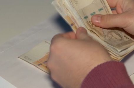 Bankar ilustruje koliki kredit možete dobiti ako imate primanja od 2500 KM