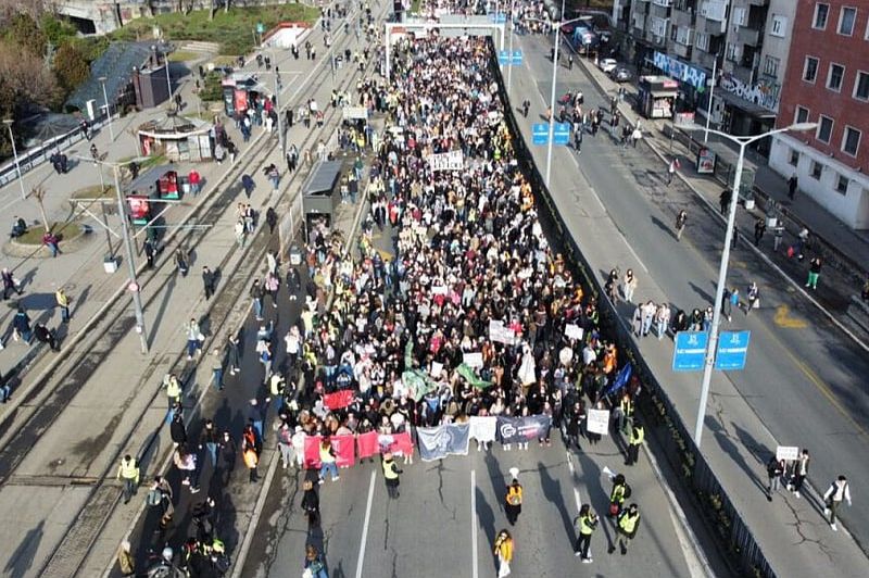 Počela velika blokada jedne od najvećih saobraćajnica: Ovako jutros izgleda Beograd