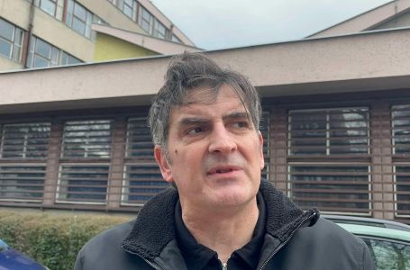 Faruk Kapidžić na protestu ispred PMF-a: Trojku ni tužbe ne mogu zaustaviti