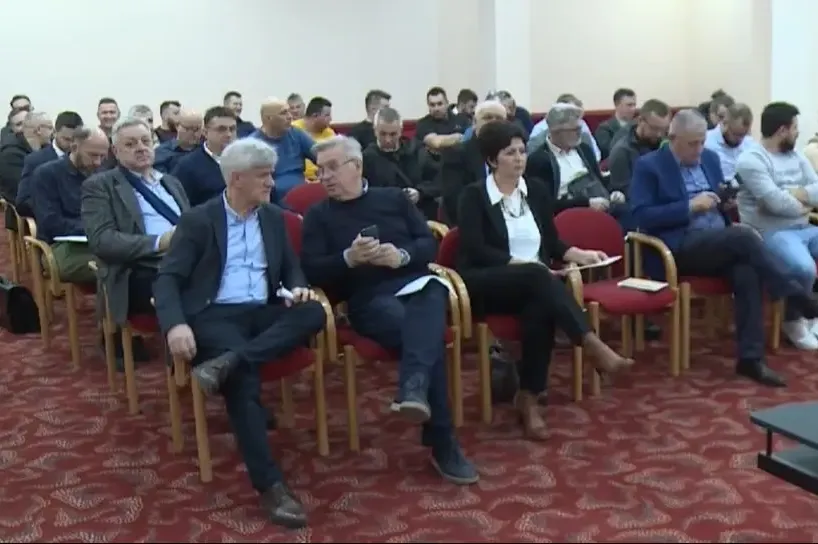 Poslodavci traže odgodu uredbe o minimalnoj plaći za 90 dana